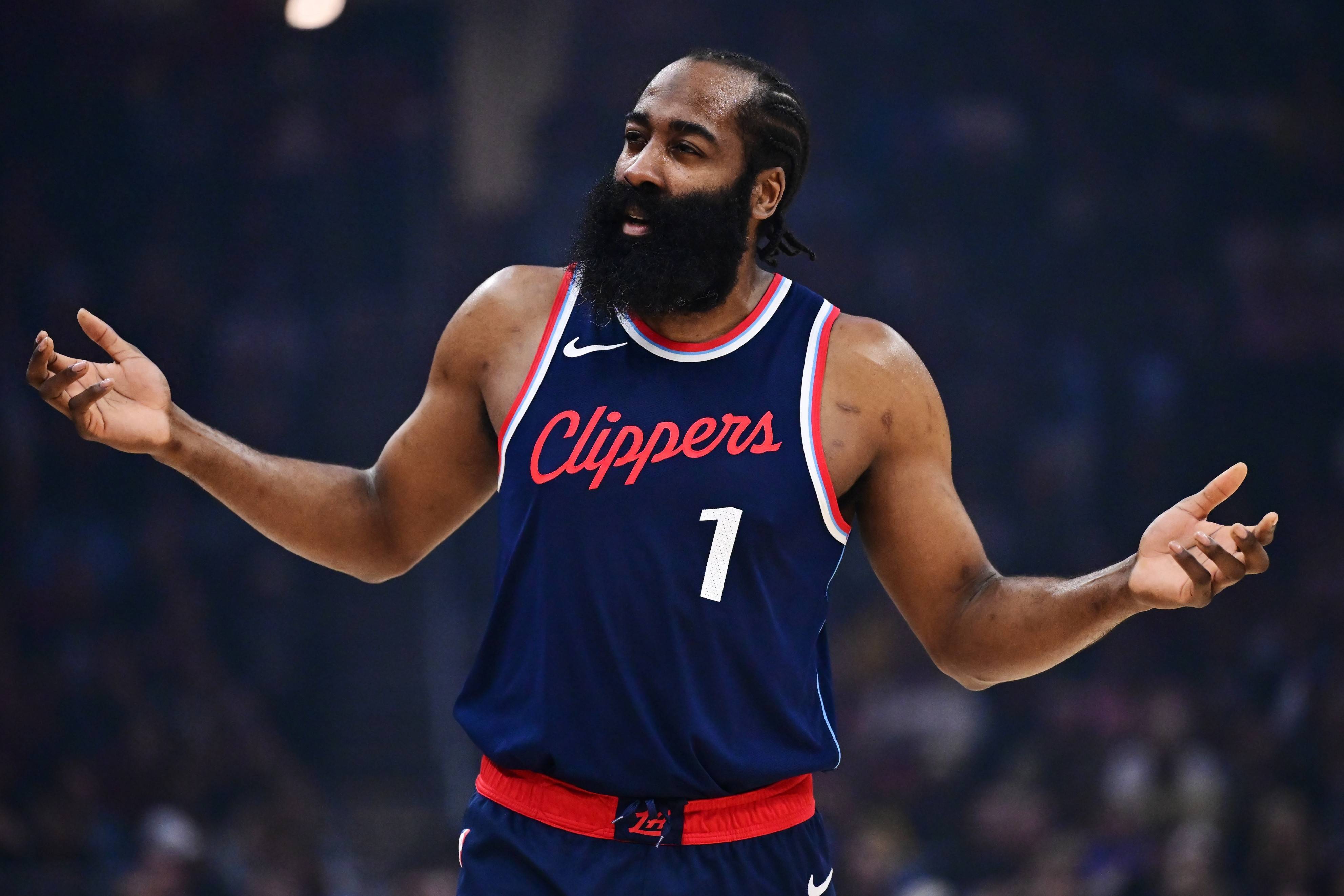 九游体育官网-包含今夜里尔备战NBA季后赛,强势反弹细节曝光,引发热议,年轻球员得到机会的词条